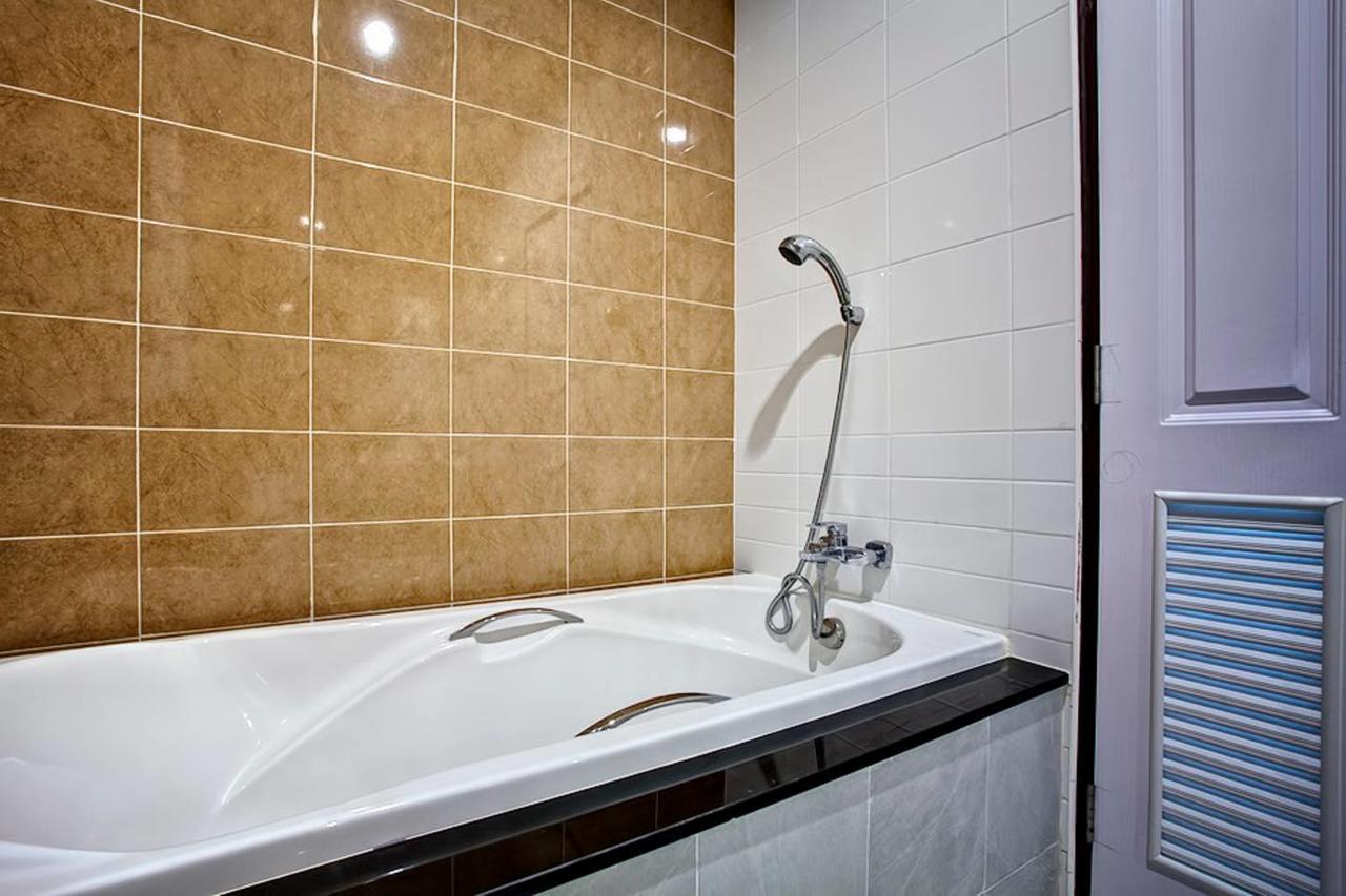 Misone Hotel Чиангмай Экстерьер фото